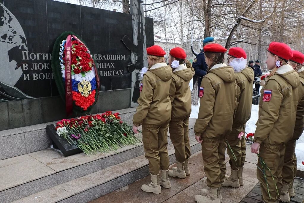 Псковская рота 20 лет назад. Псковские десантники 6 рота. Память псковские десантники 6 рота Чечня. 6 Рота псковских десантников память.