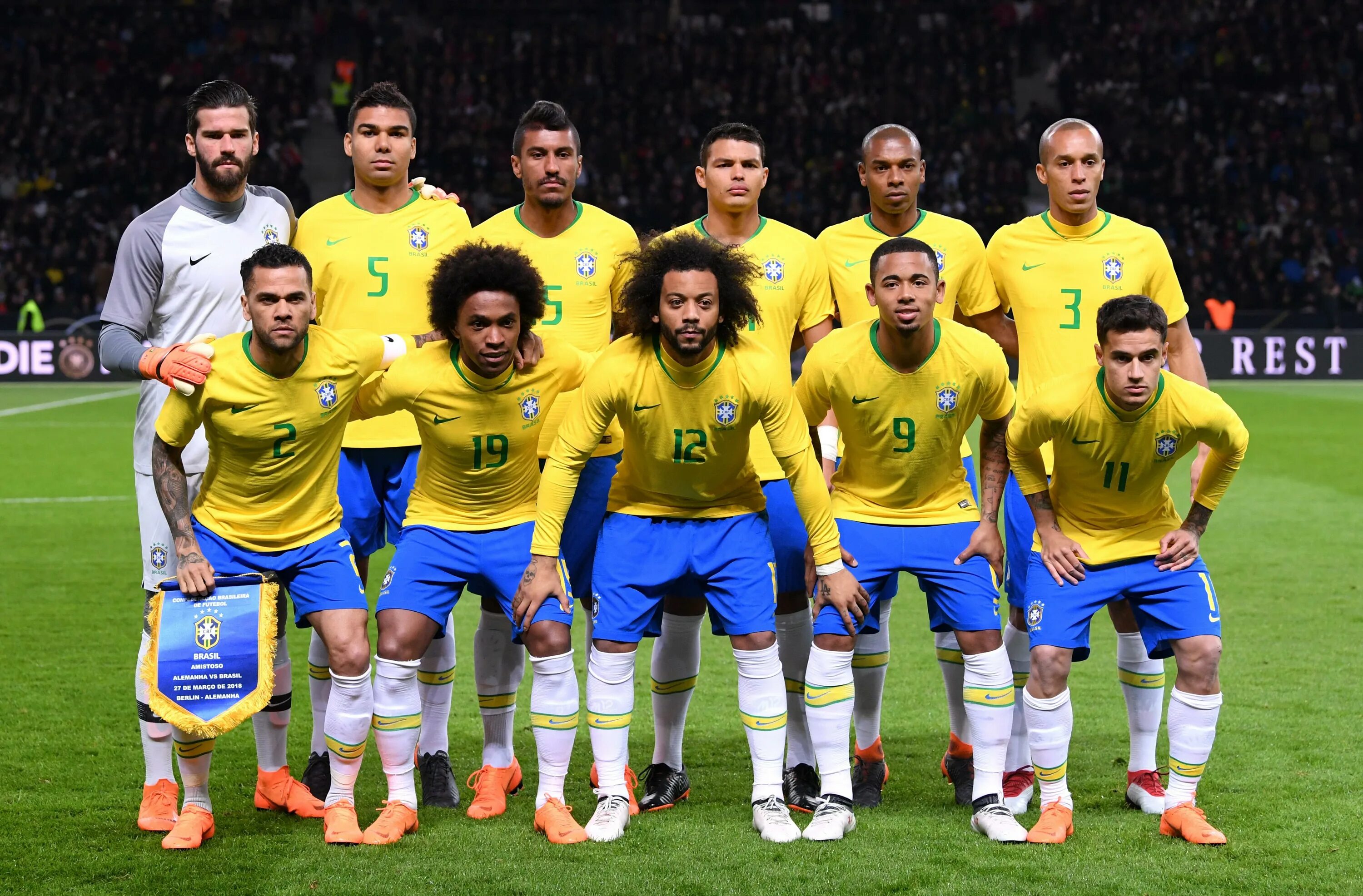 Национальная сборная бразилии. Команда Бразилии по футболу. Сборная Бразилии ЧМ 2018. Сборная Бразилии 2017. Молодёжная сборная Бразилии по футболу.