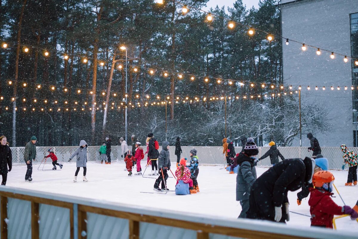 Каток Ледовый парк Иваново. Ice Rink каток Новорижское шоссе. Каток Бронницы. Каток в Таллине.