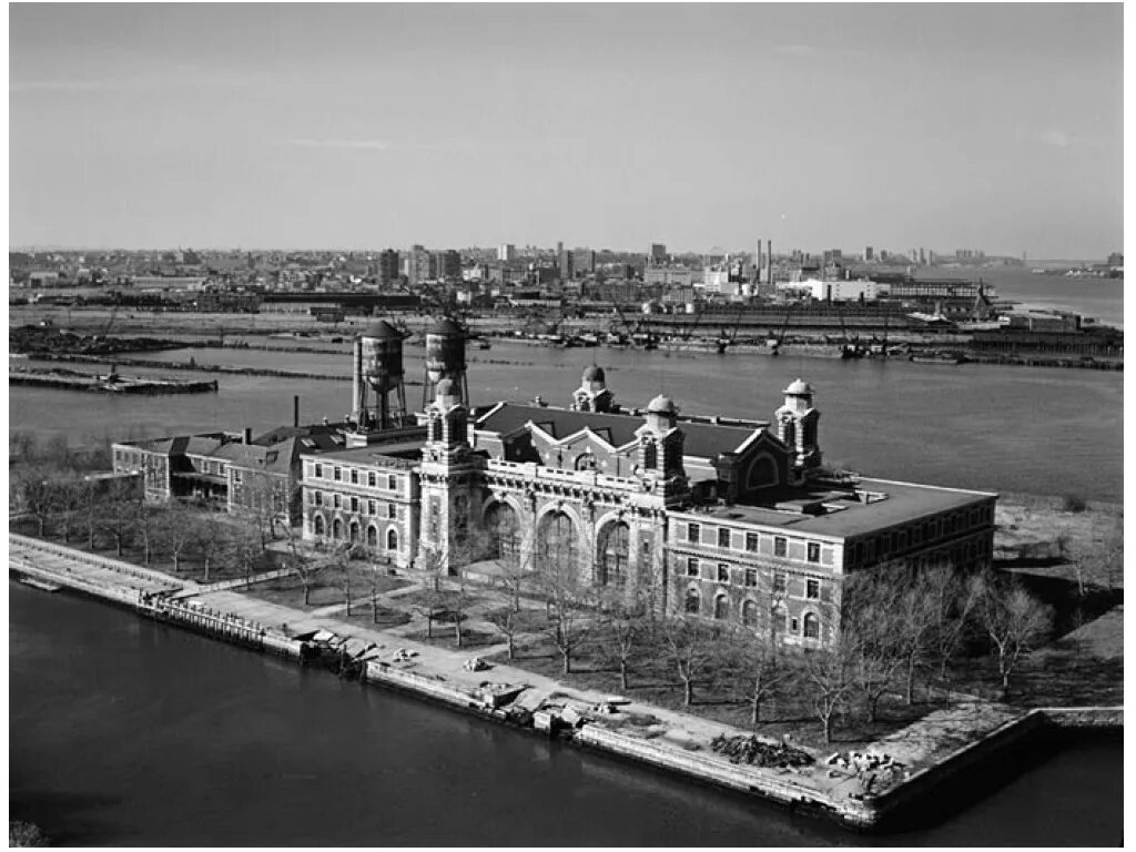 Ellis island. Ellis остров 1954. Остров Эллис 1920-е. Остров Эллис 195. Эллис Айленд картинки.