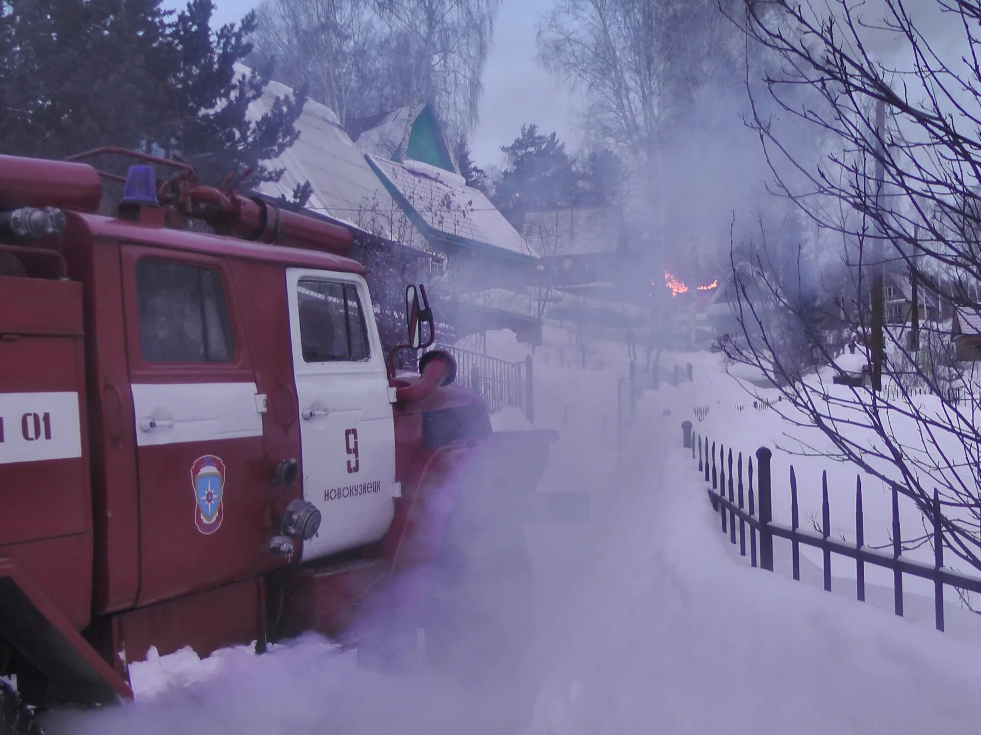 Пожары в Кемеровской области. Пожар в Яя. Пожар в Мариинске. Пожарный в Белово Кемеровской области. Подслушано березовский кемеровская в контакте