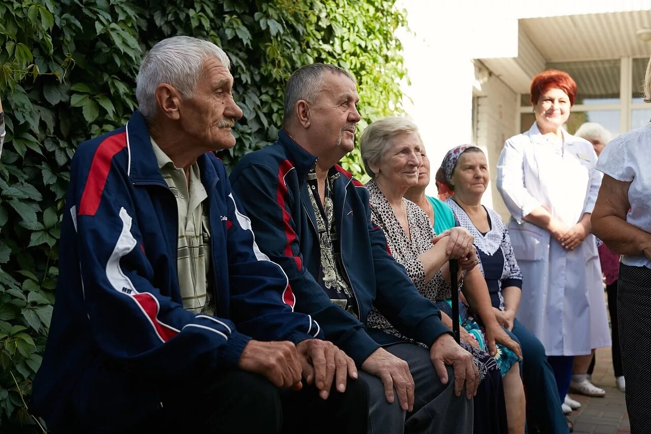 Госпиталь ветеранов войн курск. Госпиталь ветеранов курск главный врач. Крюкова 32 курск госпиталь. Госпиталь ветеранов войн курск. Госпиталь ветеранов курск.