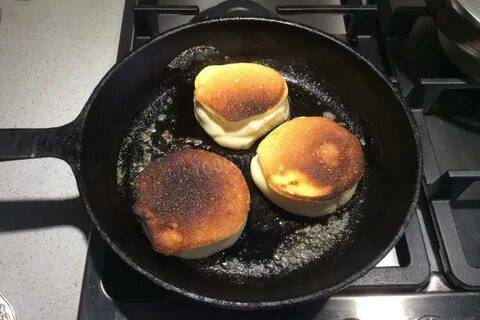 Японские панкейки на сковороде