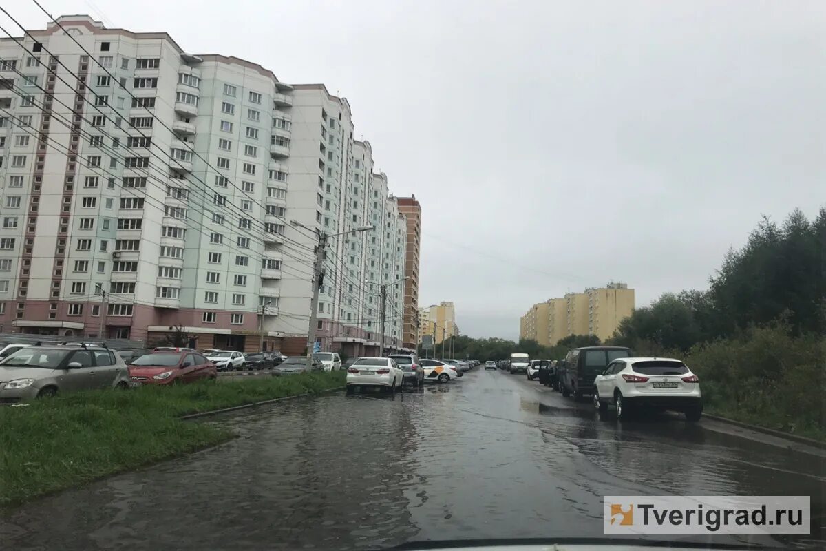 Магазины города твери. Жк радужный тверь. 31 дом радужный тверь. Микрорайон радужный тверь фото. Мкр радужный тверь.