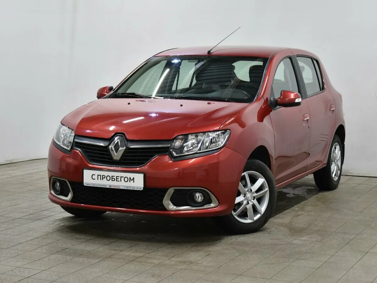 Рено сандеро через сколько менять. Renault Sandero 2. Рено Сандеро 2014. Рено Ренаулт Сандеро. Renault Logan Sandero 2.