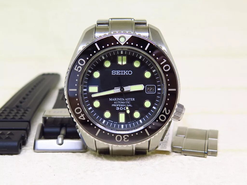 Marine master. Seiko Marine Master 300. Seiko sbdx053 8l35. Часы дайверские Seiko Marinemaster. Сейко Marinemaster Automatic.