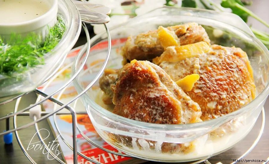 Салат с баклажанами жареными в крахмале. Ст с грушей и курица. Курица с корицей. Голень курицы. Голень куриная.