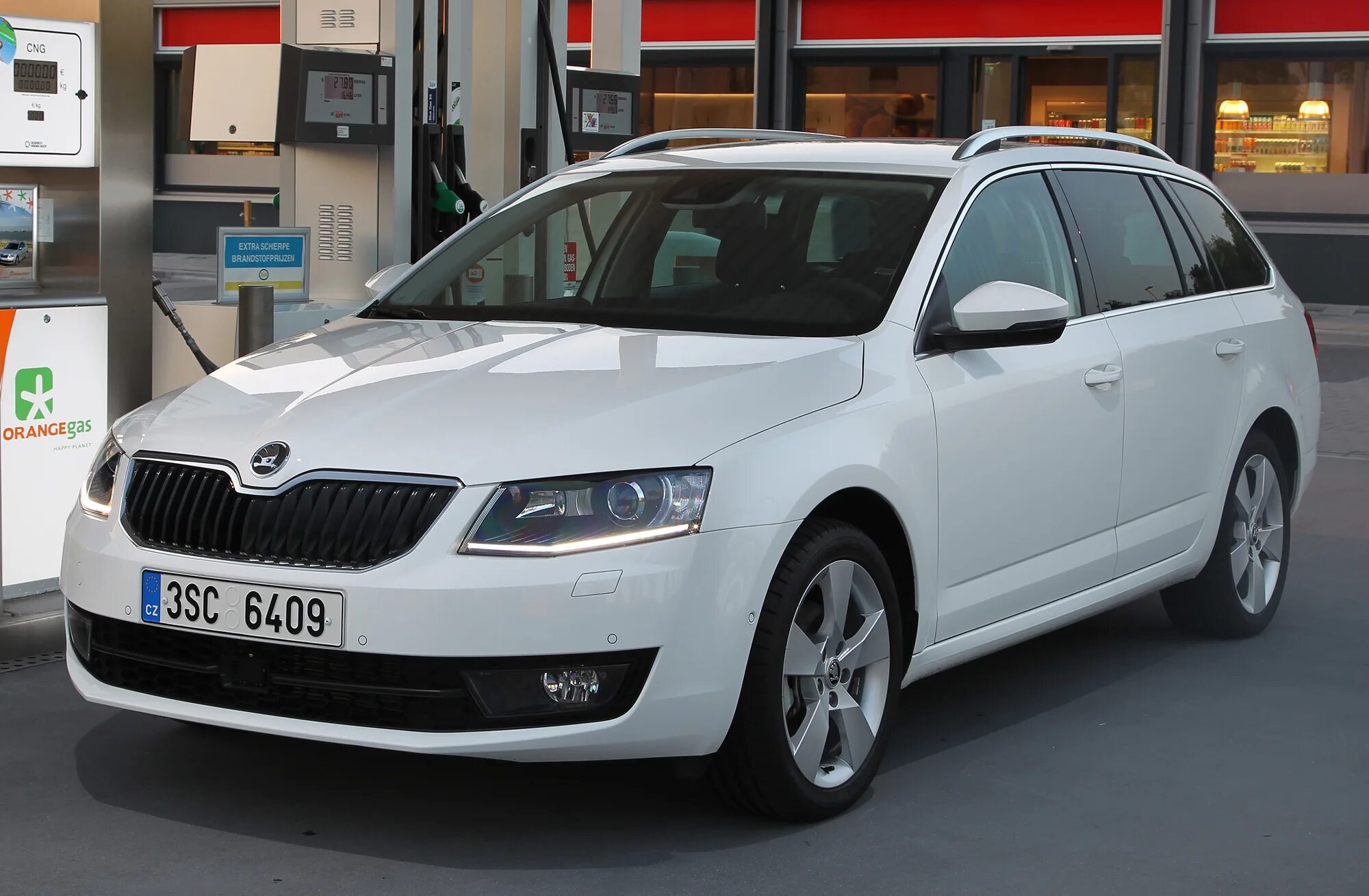 Купить шкоду в минске. Skoda Octavia Wagon.