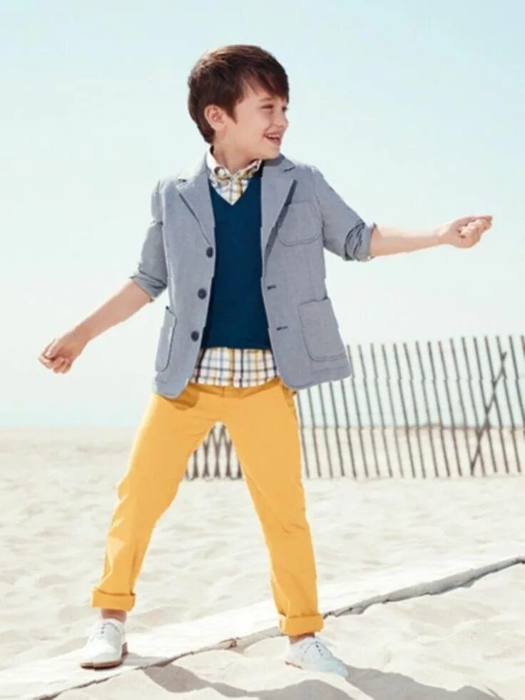 Boys got to go. Желтый пиджак на мальчика. Стильный образ для мальчика. Мальчик в желтой одежде. Осенный одежды для мальчиков.