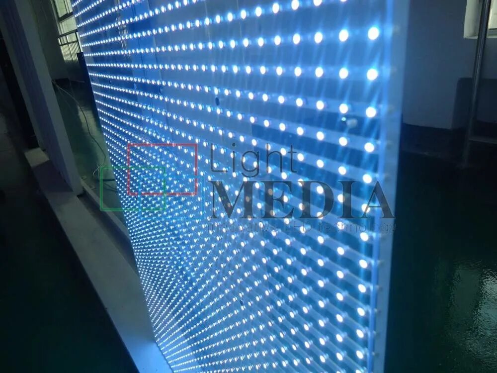 Прозрачный led экран. Прозрачный led экран для помещения. Прозрачный лед экран. Прозрачное стекло для светодиода.