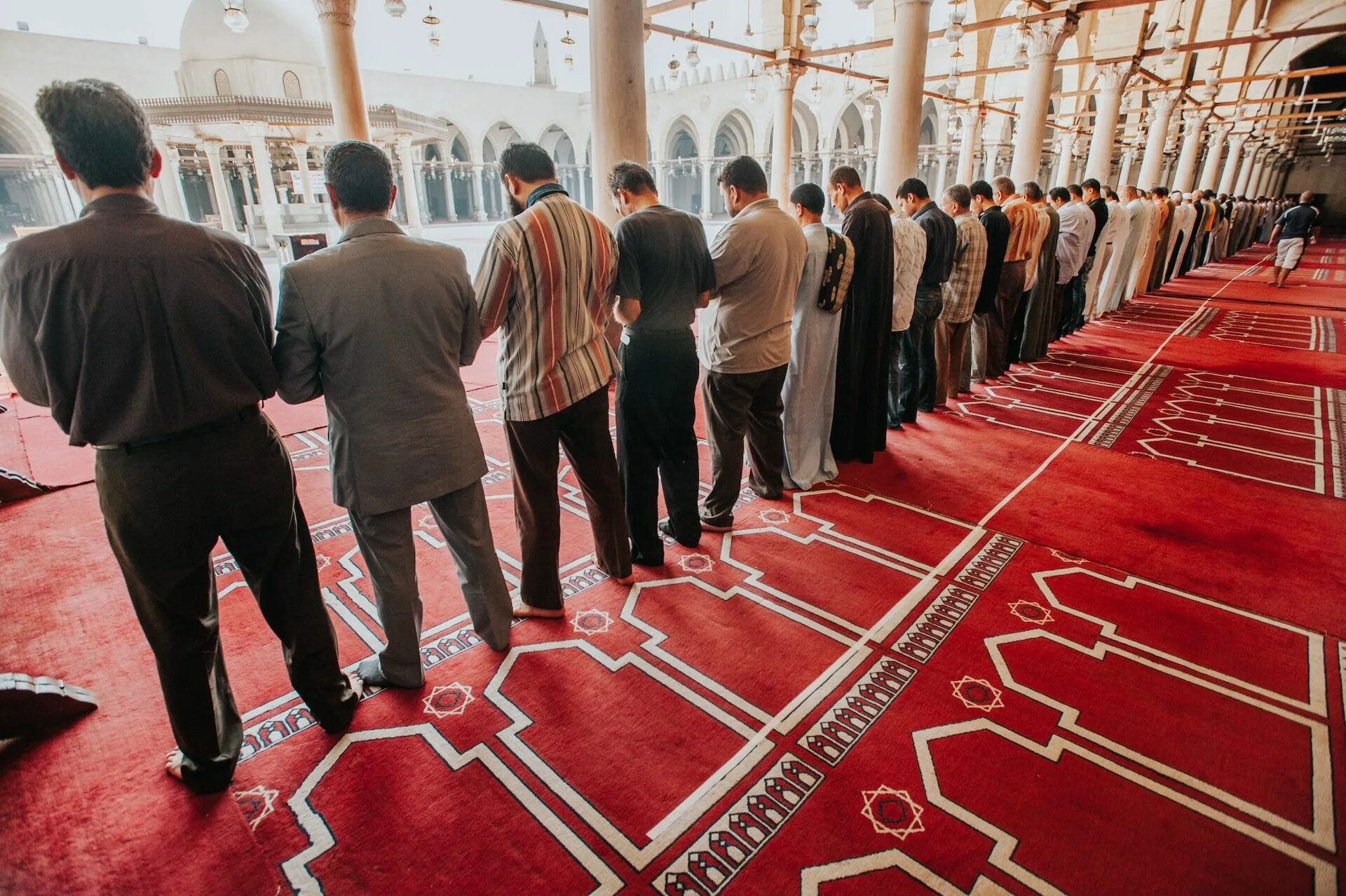 Южная корея намаз. Намаз. Южная корея намаз. Намаз читать. Расписание уразы.