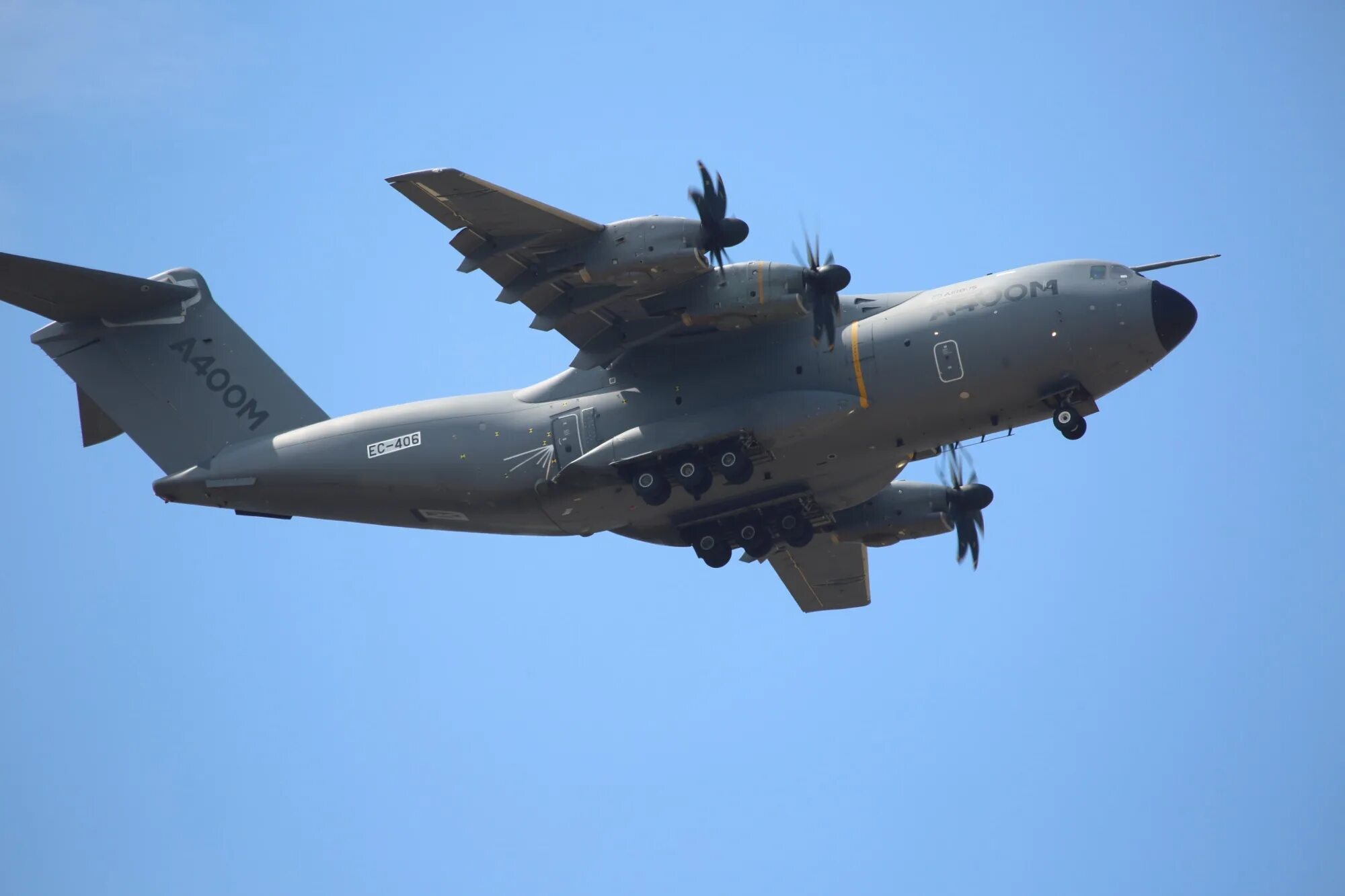20 а 400. Airbus a400m. airbus a400m фото. а-400 самолет. alenia c-27 spartan.
