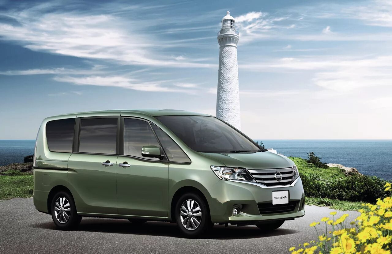 Самые семейные автомобили. Nissan Serena 2021. Nissan Serena 2010. Nissan Serena 2011. Nissan Serena 8.