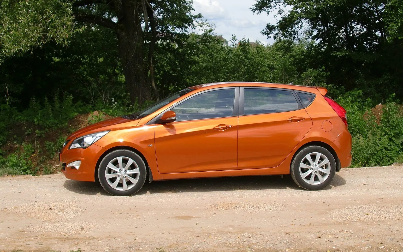 Solaris 2012 хэтчбек. Хендай солярис хэтчбек 2014. hyundai solaris 2014 хэтчбек. hyundai solaris 2025 хэтчбек. solaris 2014 хэтчбек.