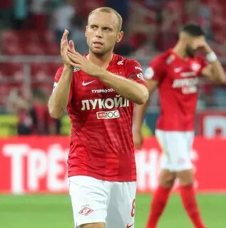 Футболиста глушакова