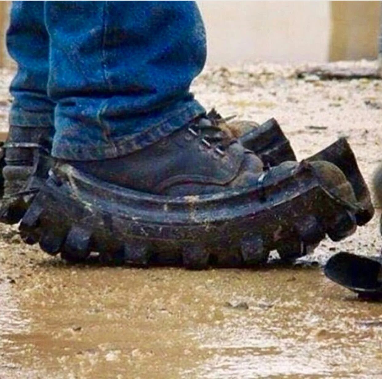 Драный башмак