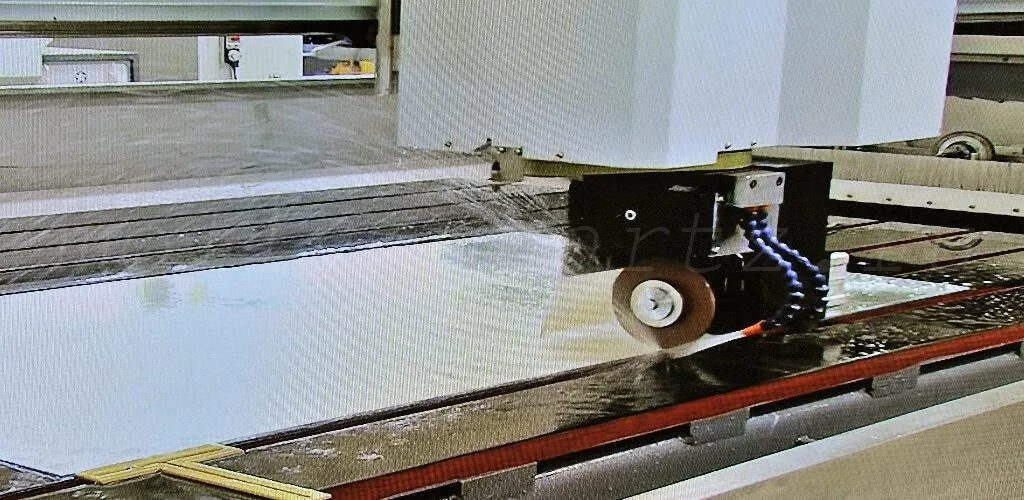 Техники обработки стекла. Оборудование для резки стекла. Автоматическая линия резки стекла. Резка закаленного стекла в Москве. Технология резки закаленного стекла.