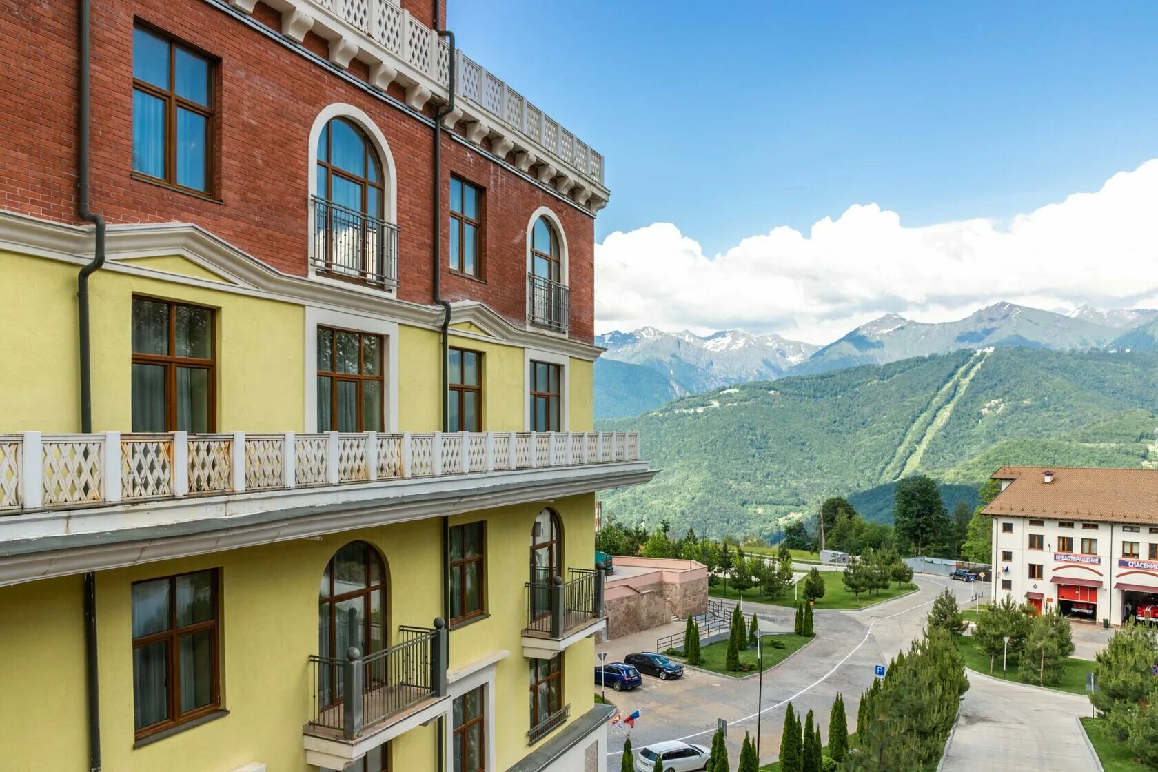 Stellar красная поляна. Movenpick 5 красная поляна. mövenpick отель красная поляна. отель мовенпик сочи красная поляна. movenpick krasnaya polyana (горки отель сьютс) 5*.