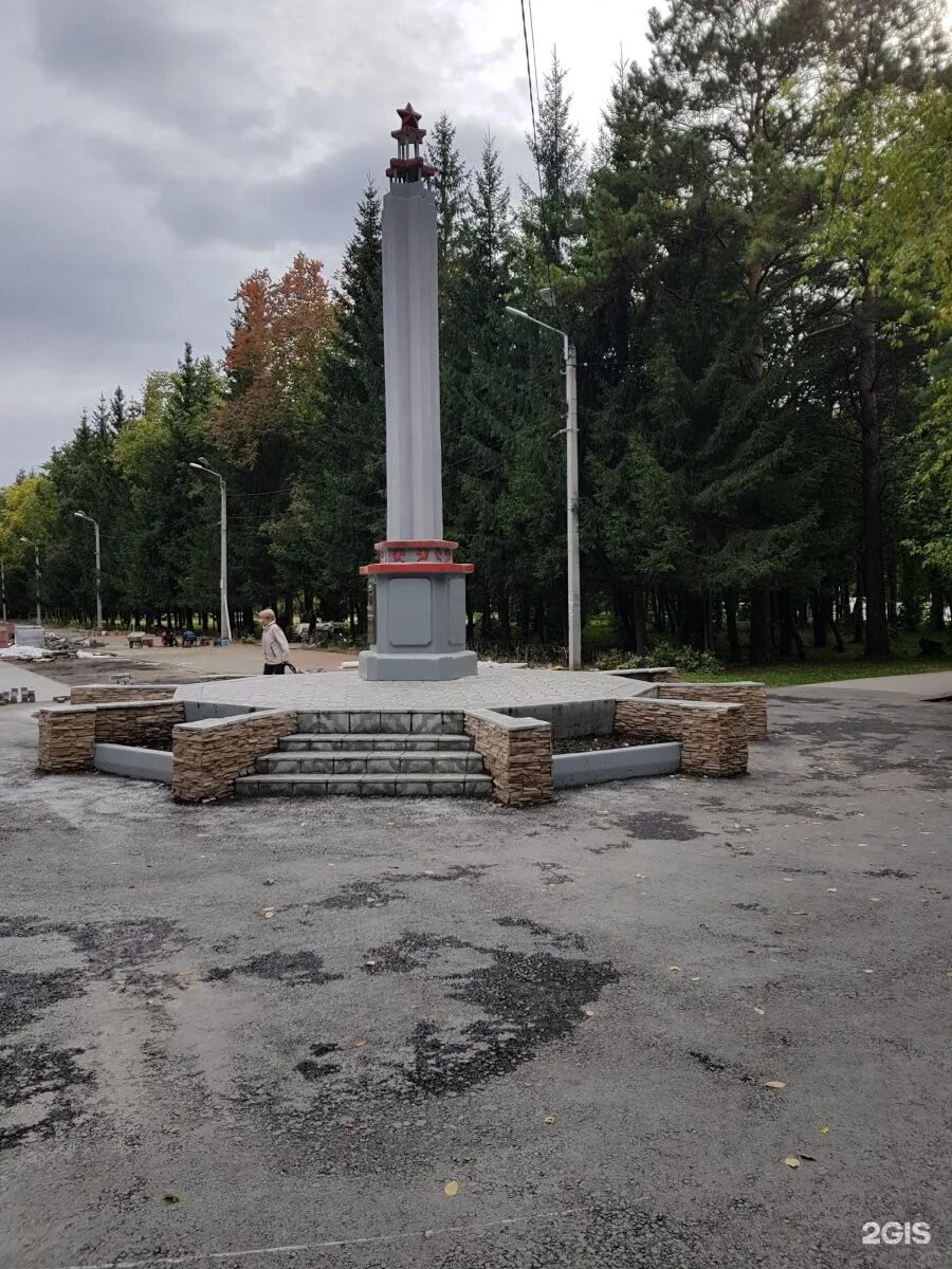 Коротеев искитим. Памятник коротееву искитим. памятники в искитиме. памятник ленину в искитиме. памятник пограничнику и в коротееву искитим.