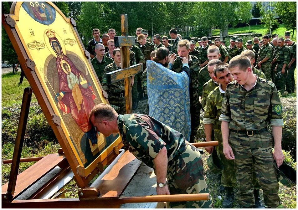 Какую икону солдату