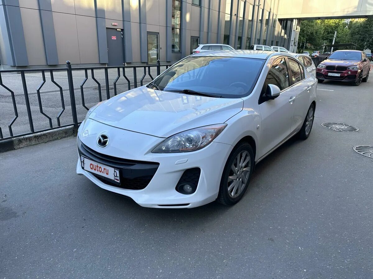Мазда 3 бл 2011 год. Мазда 3 бл рестайлинг. Mazda 3 bl 2011. Мазда 3 бл рестайлинг белая. Mazda 3 hatchback 2011.