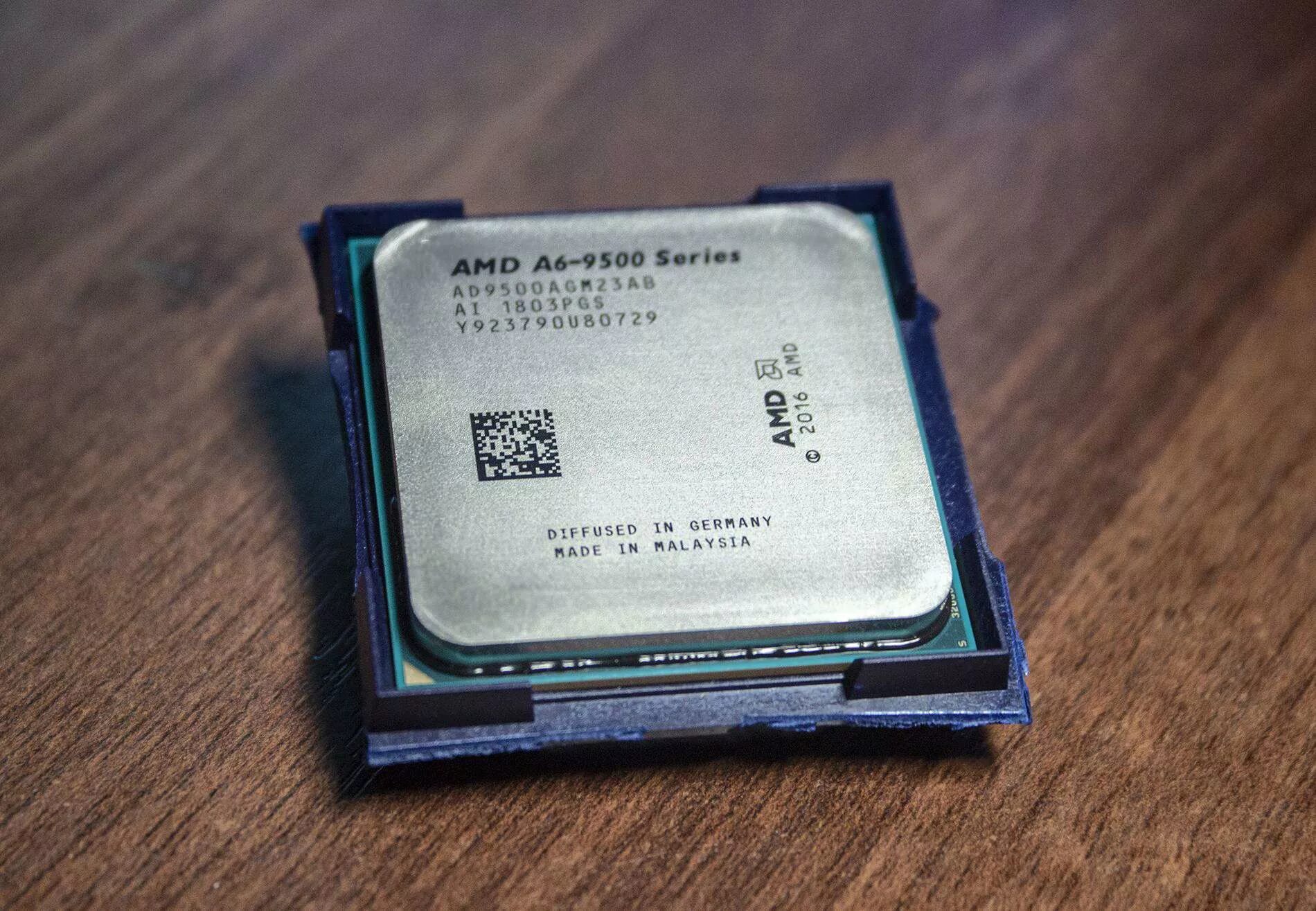 Amd a6 9225 2.60. AMD a6-9500 OEM. Процессор AMD a6-9500e OEM. Процессор АМД а6 9500. AMD Radeon a6 9500.