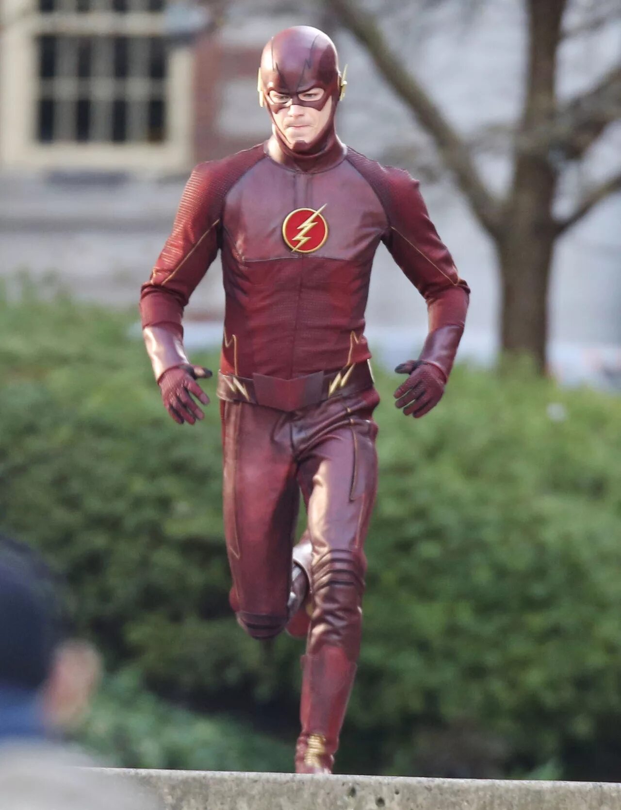 Flash pic. Флэш Грант Гастин. Грант Гастин флеш в трико. The Flash CW Suit. Грант Гастин обратный флэш.