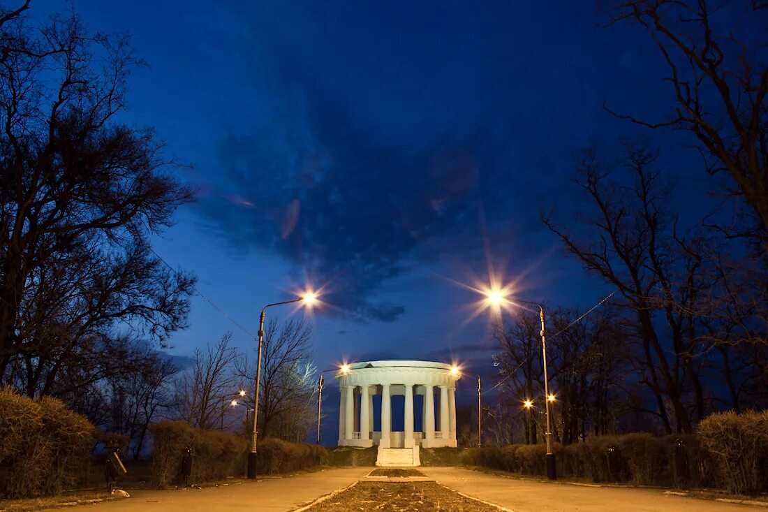 сквер семейный цимлянск. сквер семейный цимлянск. свет в цимлянске. свет в цимлянске. цимлянск приморский парк 2021.