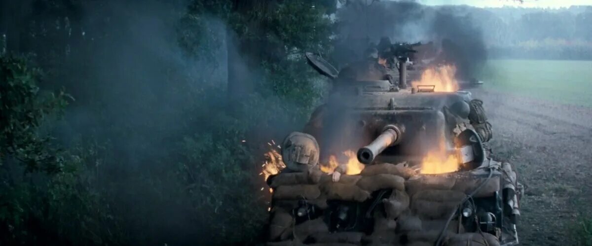 Видео танка против 8. Ярость 2014.