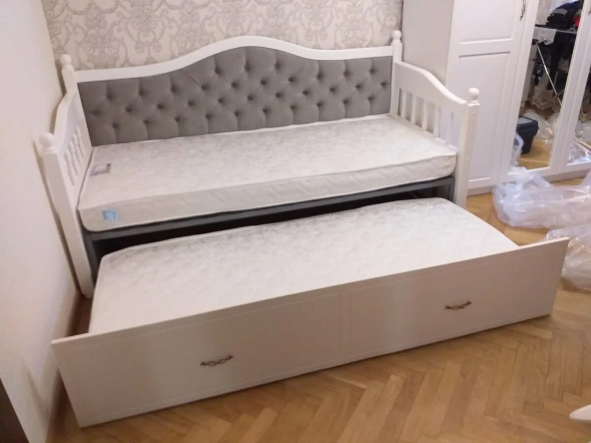 Мягкая выдвижные кровати. Ивиса 2-82 кровать с выдвижным спальным местом. Детская мягкая кровать с выдвижным спальным местом. Диван кровать выдвижная детская.