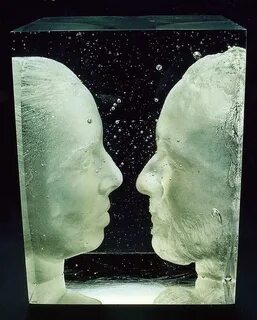 Стеклянное лицо