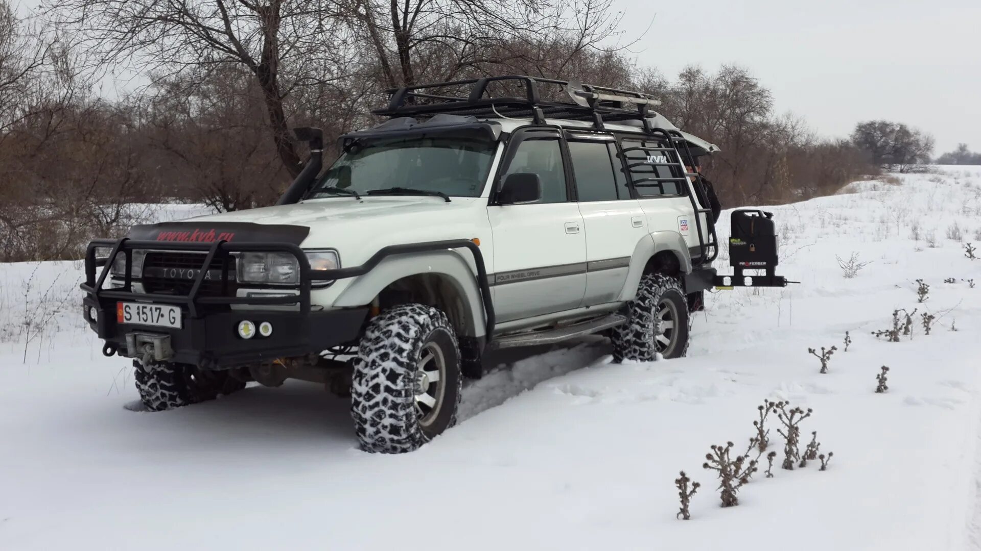 Купить крузер 80 дизель. Тойота ленд Крузер 80 4.2 дизель. Тойота ЛК 80. Toyota Land Cruiser 80 Tuning. Тойота ленд Крузер 60 экспидиционник.