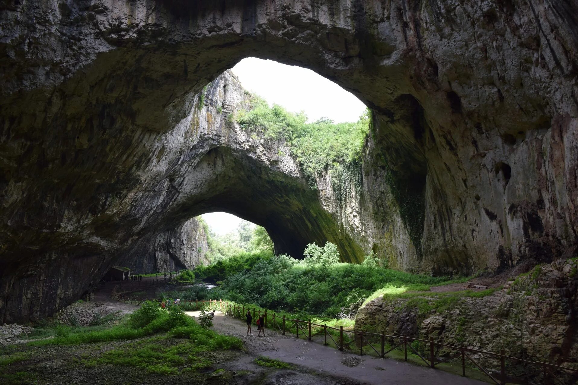 Cave v. Пещера Деветашка Болгария. Грот Фатьма-Коба Крым. Пещера айналы. Пещеры Коста Рики.