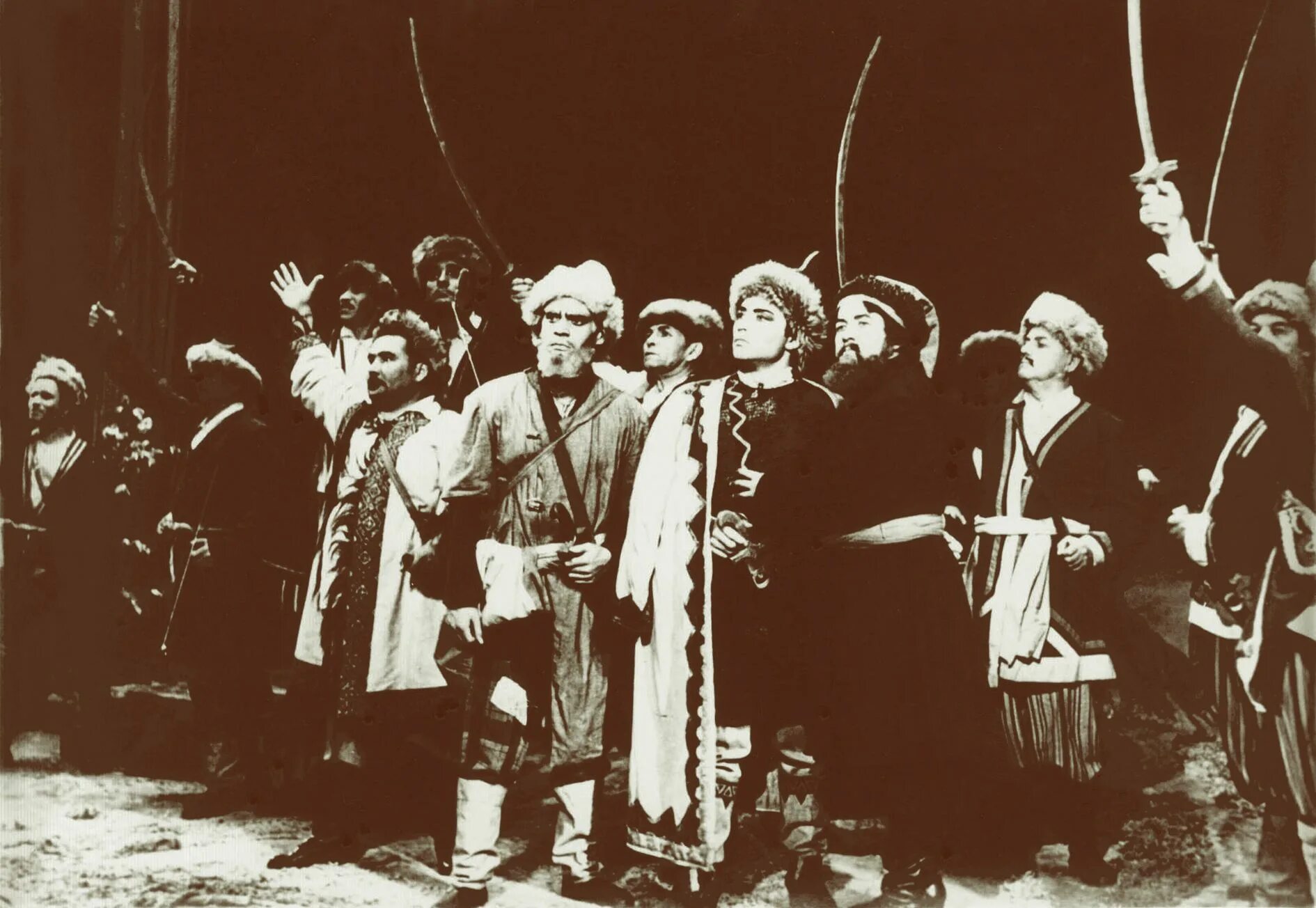 Губернатор из оперы салават юлаев. Балет салават юлаев. Опера «салават юлаев» з. Опера «салават юлаев» з. Магафур хисматуллин.