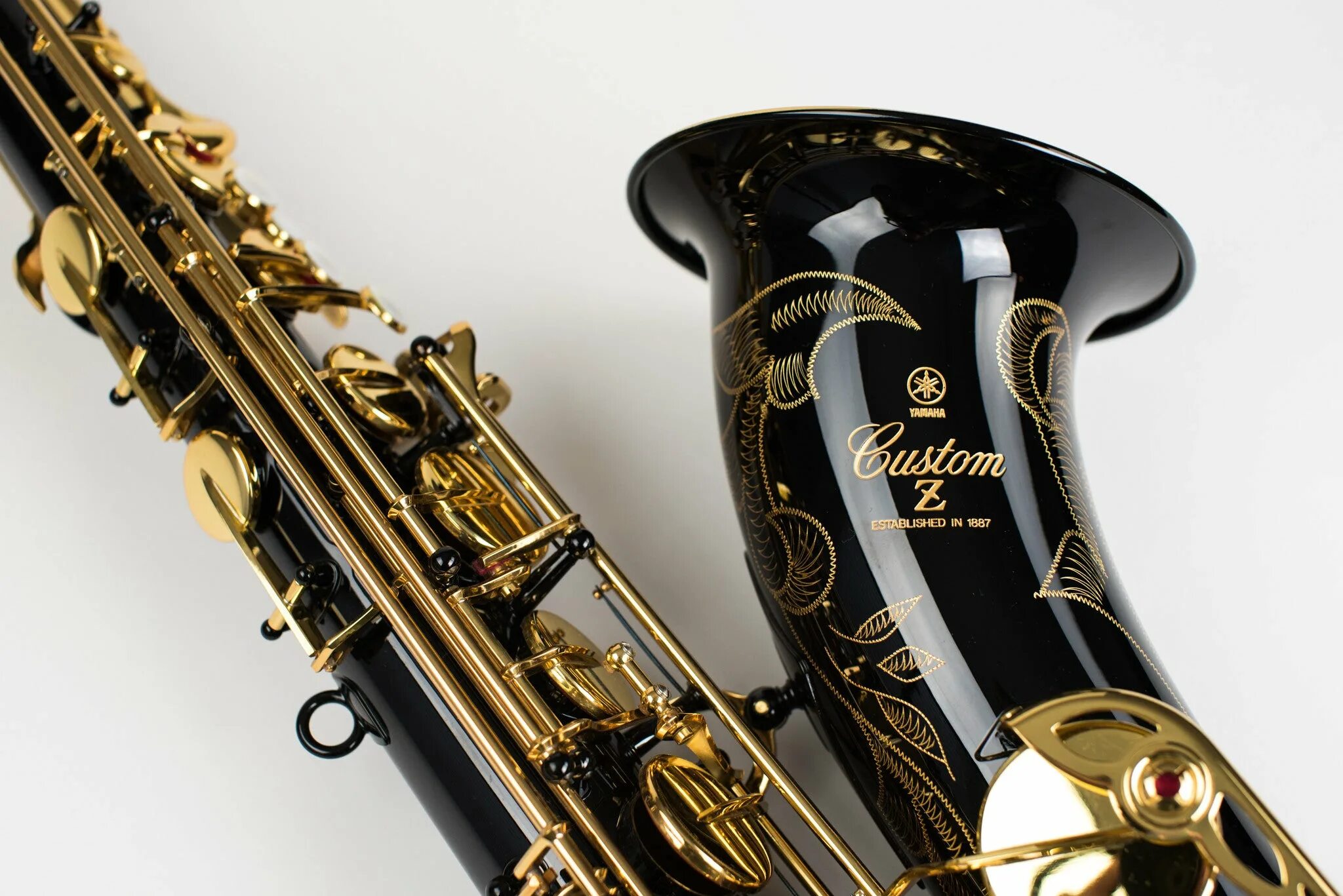 Ямаха 82 саксофон. Yamaha Sax черная. Ямаха т3 саксофон тенор. Yamaha Saxophone 82z Gold Platinum.