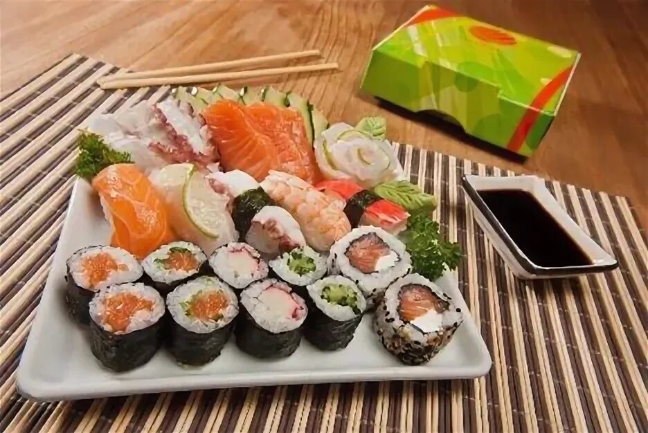 Rolly roll. Ролли чопен. alsushi вк. rolli schmidt. philadelhia roll.