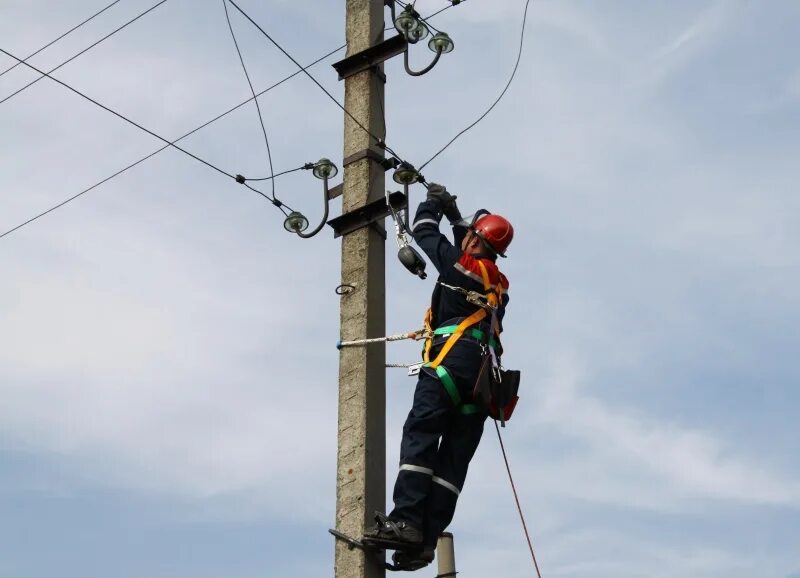 Умные сети электроснабжения smart grid. Монтаж наружного освещения. Техническое присоединение к электрическим сетям схема. Потребители рэс. Электрические сети.