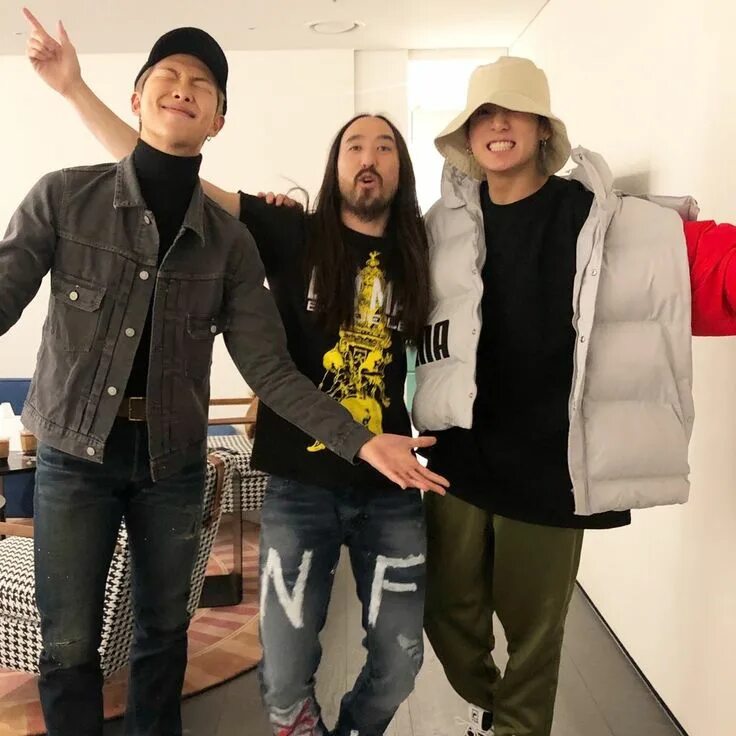 Стив аоки и бтс. Bts aoki. Бтс mic drop. Bts steve aoki коллаборация. Стив аоки и бтс.