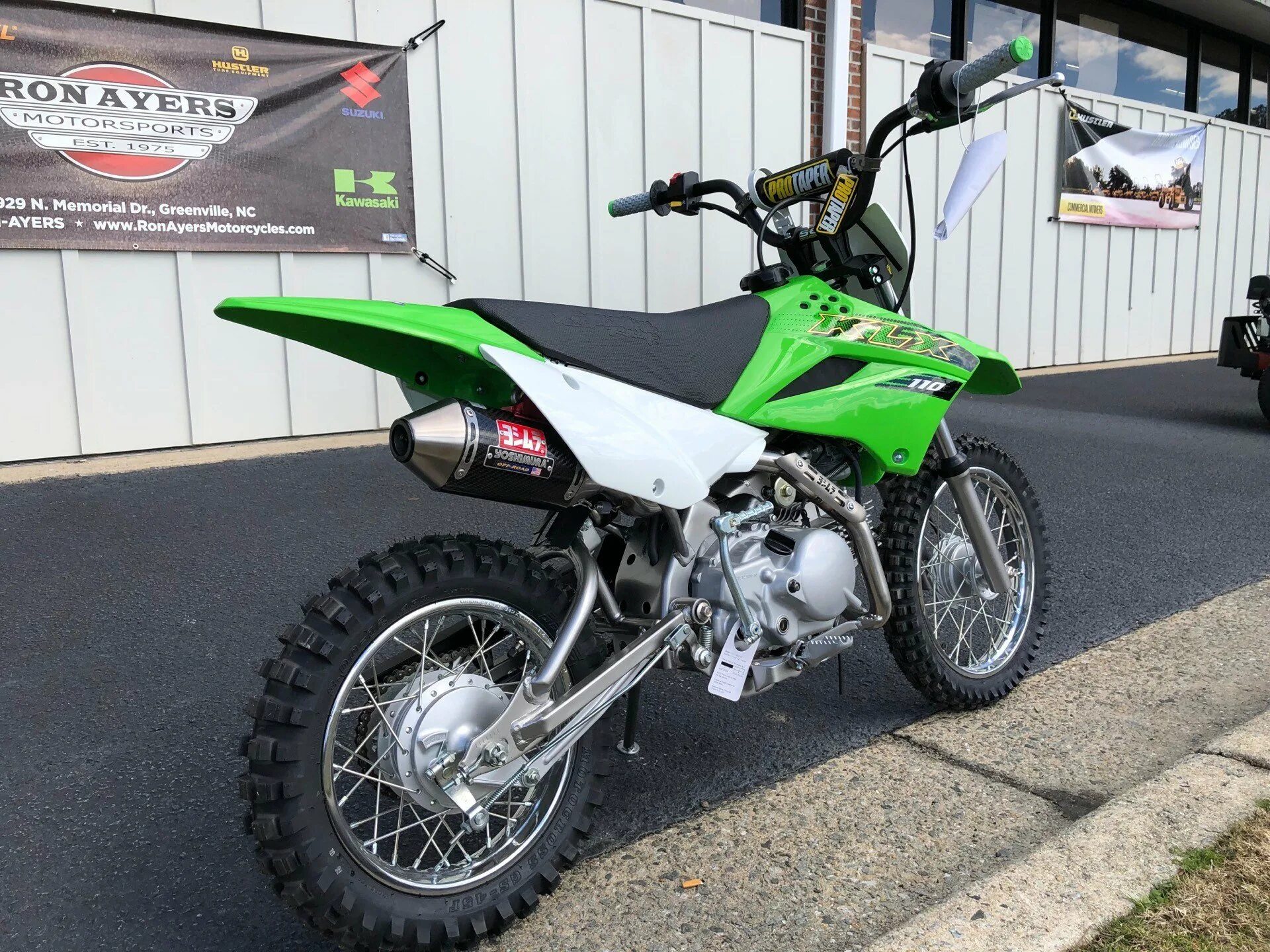 Мотоцикл kawasaki klx110. Кавасаки 110. Сузуки klx. Кавасаки 110. Kawasaki 110.
