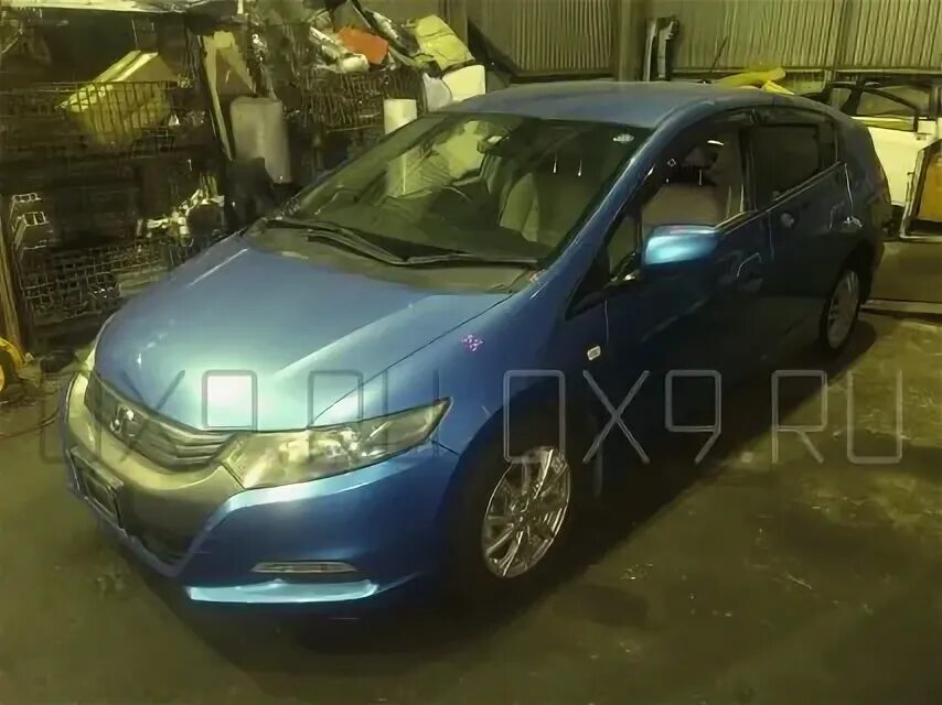 Инсайт владивосток. Дверь задняя Honda Insight ze2 стекло. Honda Insight Владивосток тюнинг обвес.