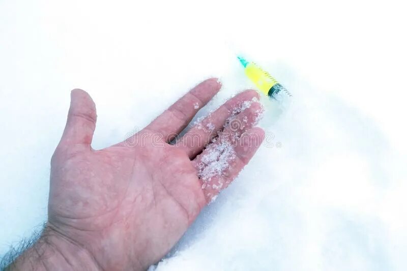 Заморозка руки. Снег наркотик. Снежок наркотики.