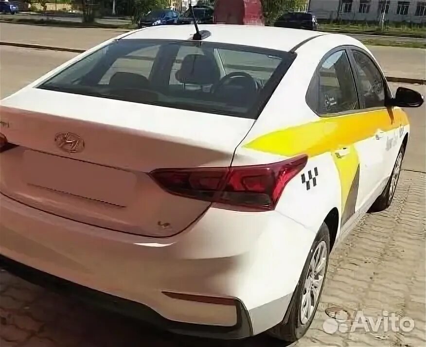 Аренда машина под такси без залога. Hyundai solaris 2017 такси. Кия рио такси. Аренда хендай крета под такси. Аренда машина под такси без залога.