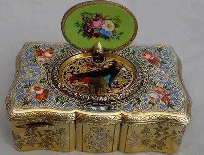Антикварная музыкальная шкатулка
