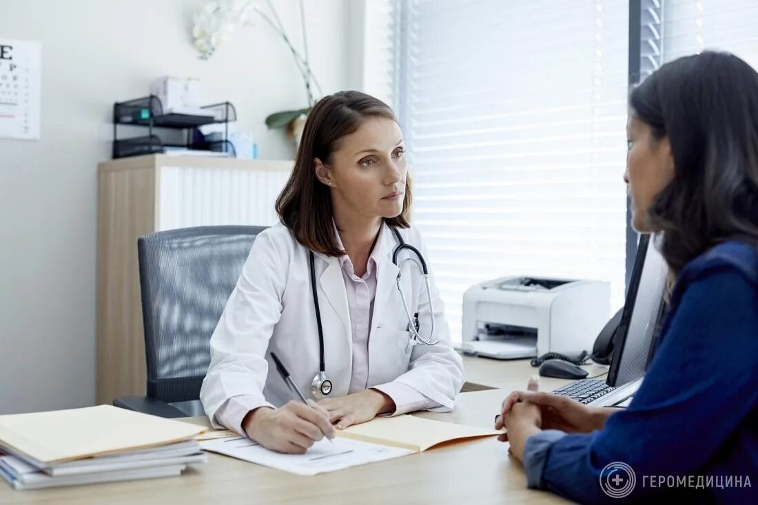 врач по работе с пациентами. консультация доктора. врач по работе с пациентами. врач по работе с пациентами. посещение врача.