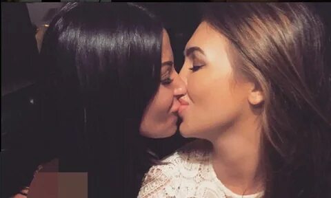 22height%22:72" width="550" alt="2 Ladies Kissing In Sh...