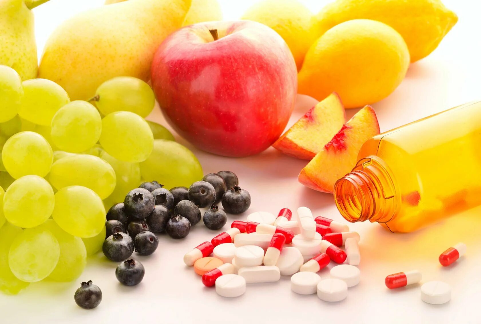 Польза витаминов в таблетках. Витамины. Биологически активные добавки. Витамины БАДЫ. • Биологически активные добав.
