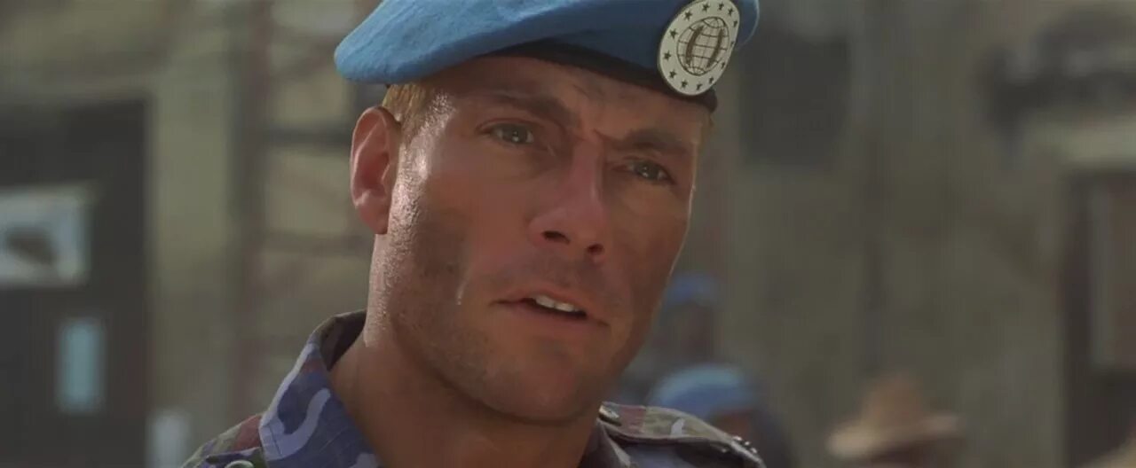 рауль хулиа байсон. жан-клод ван дамм в 1994. уличный боец 1994. уличный боец 1994. уличный боец 1994 ван дамм.