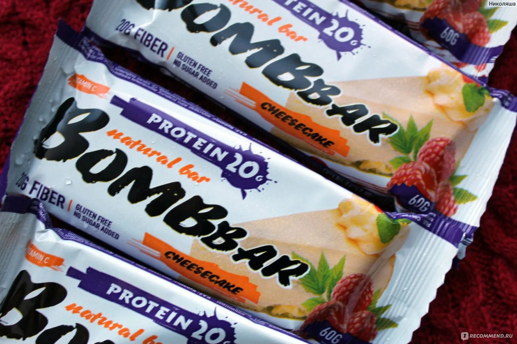 Bombbar чизкейк. Bombbar 60. Bombbar протеиновые батончики 60гр. Протеиновый батончик bombbar. Bombbar чизкейк.