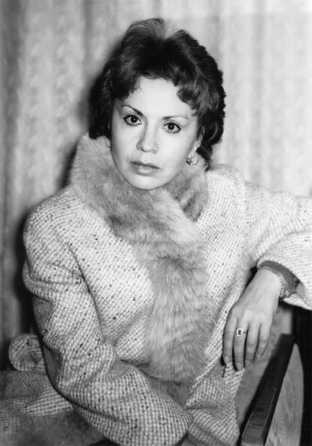 Актриса лионелла пырьева биография личная жизнь Лионелла Пырьева (Лионелла Стриженова, Лионелла Скирда) актриса фотографии -