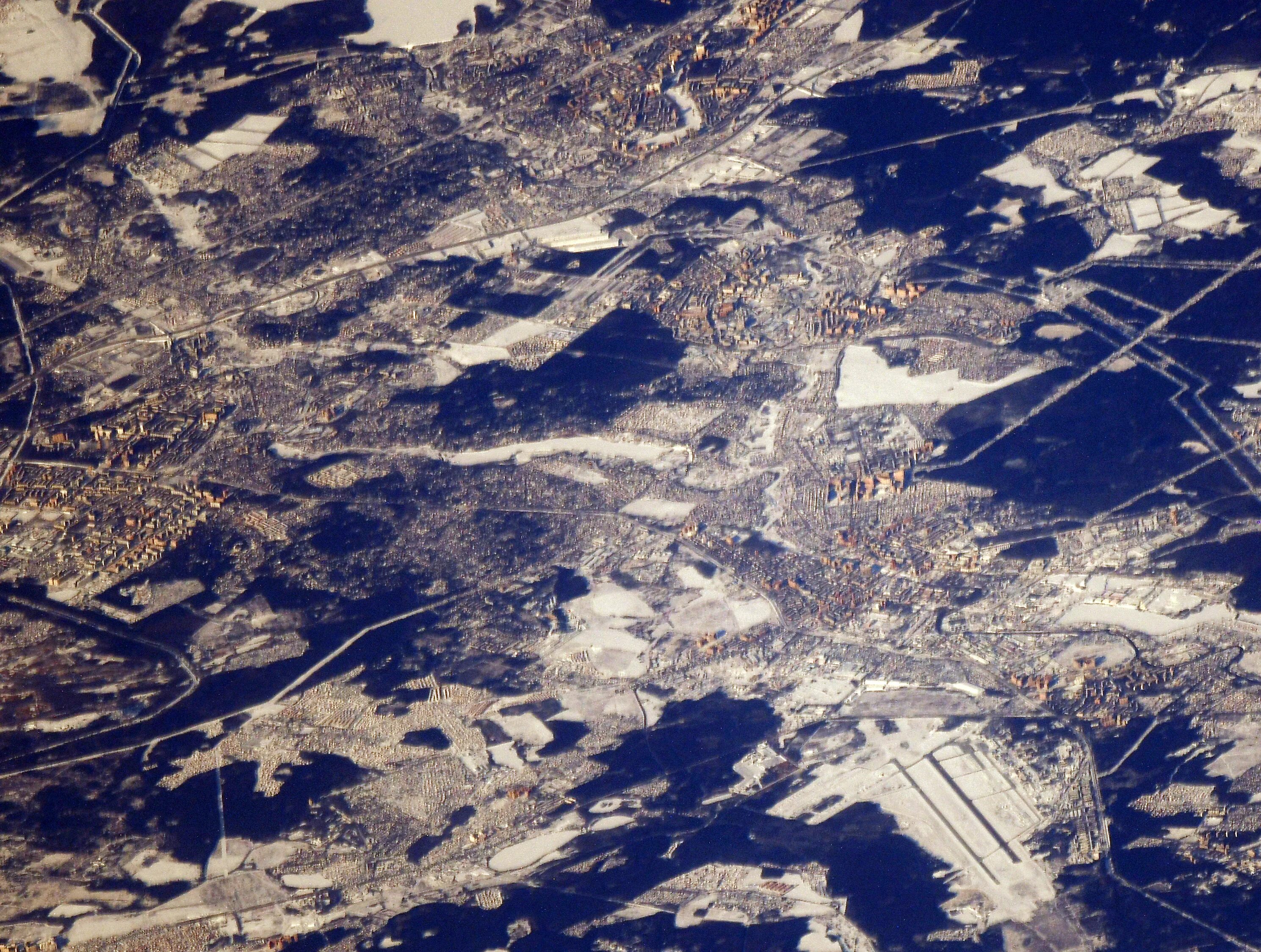 Звёздный городок фото со спутника. Роскосмос снимки Мировых мегаполисов. Видимость со спутника через облака. Белый Альбион со спутника.